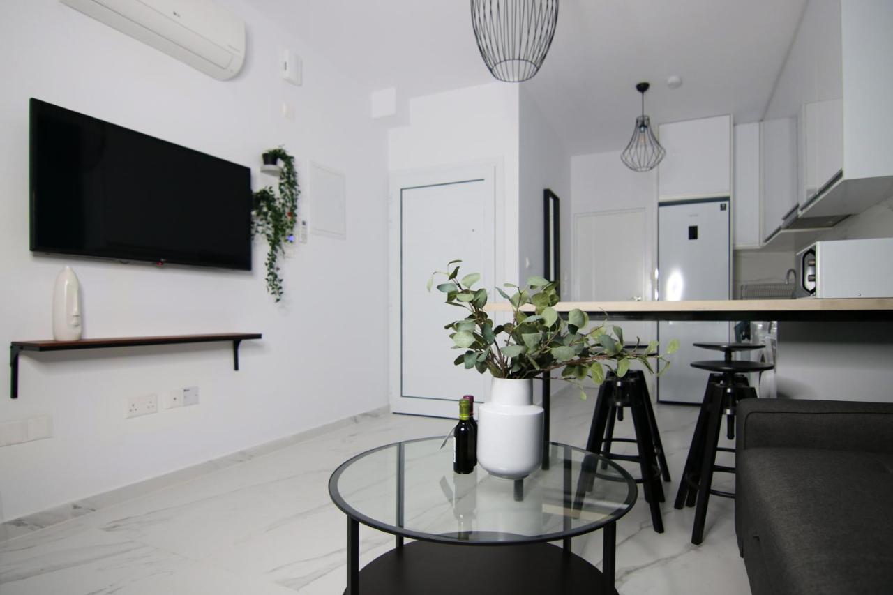 Phaedrus Living Seaside Romantic Flat Limnaria 123 Paphos Exterior foto